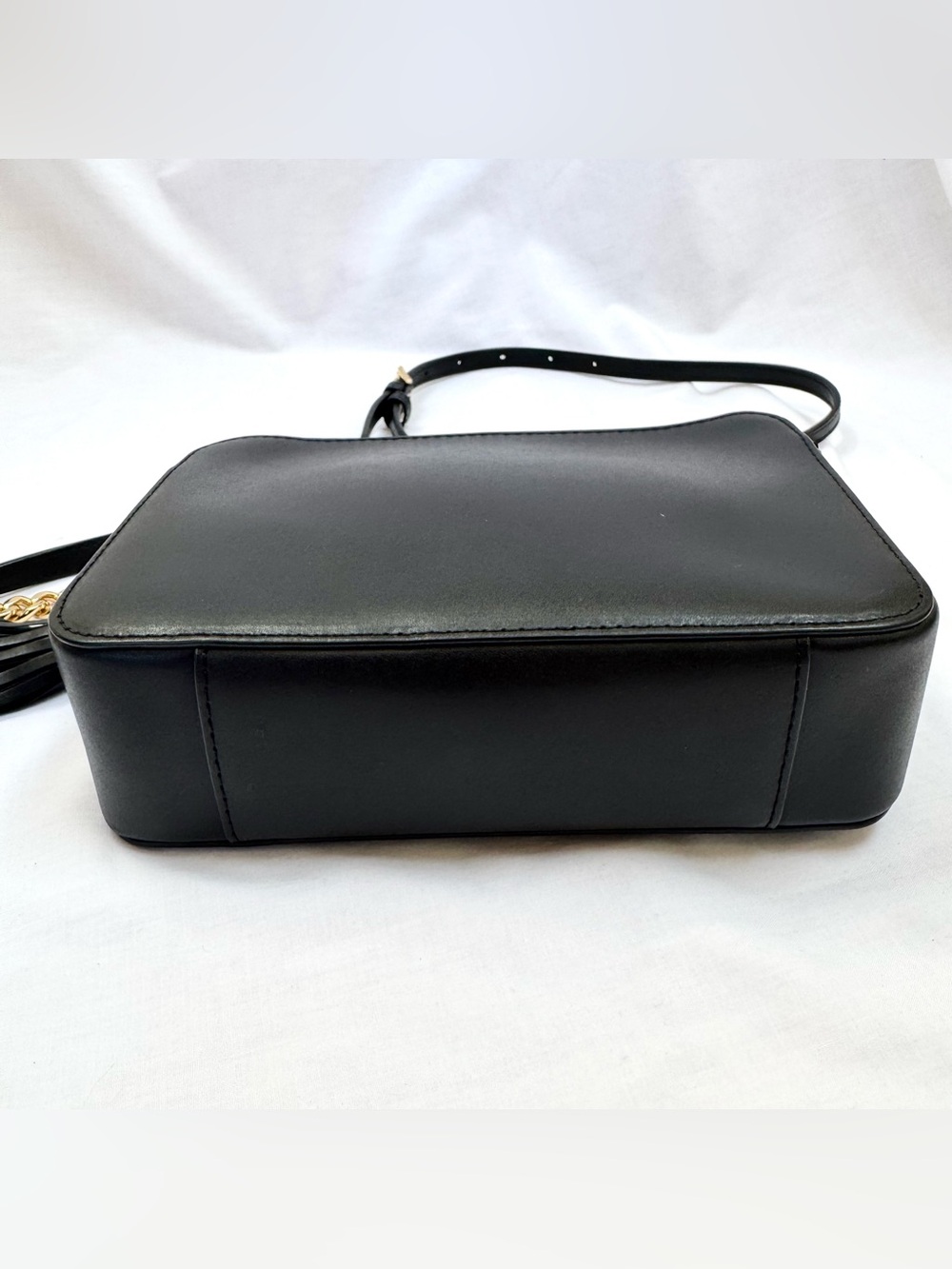 New Michael Kors Ginny Firework Light Up Medium Camera Bag NWT Black Gold - Picture 7 of 9